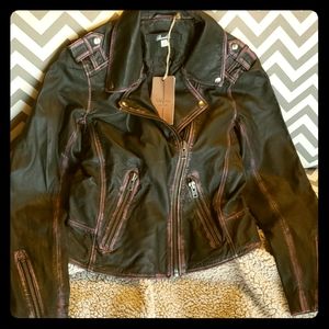 *PRICE DROP* Genuine leather vintage moto jacket